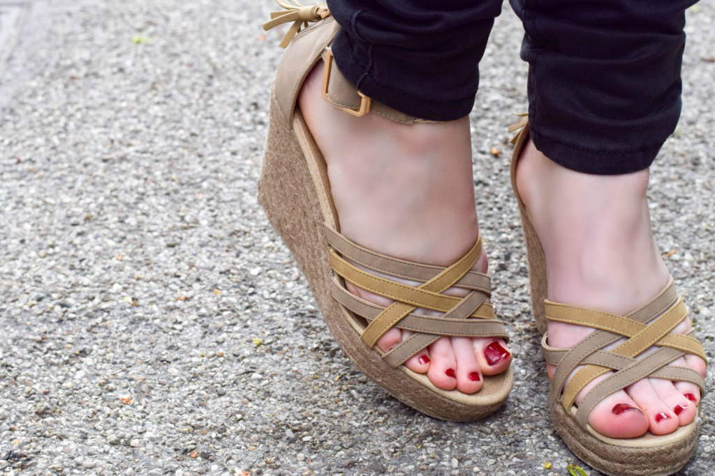 wedges-sandalen-mode-blogger-deutschland-fashion-sommer-outfit-sandals-sandaletten-muenchen-f1